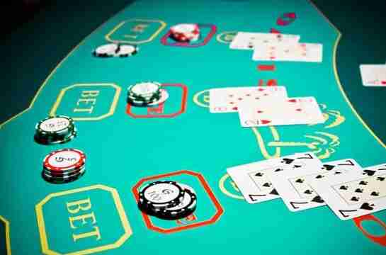 Vergleich österreichischer und maltesischer Casino-Lizenzen